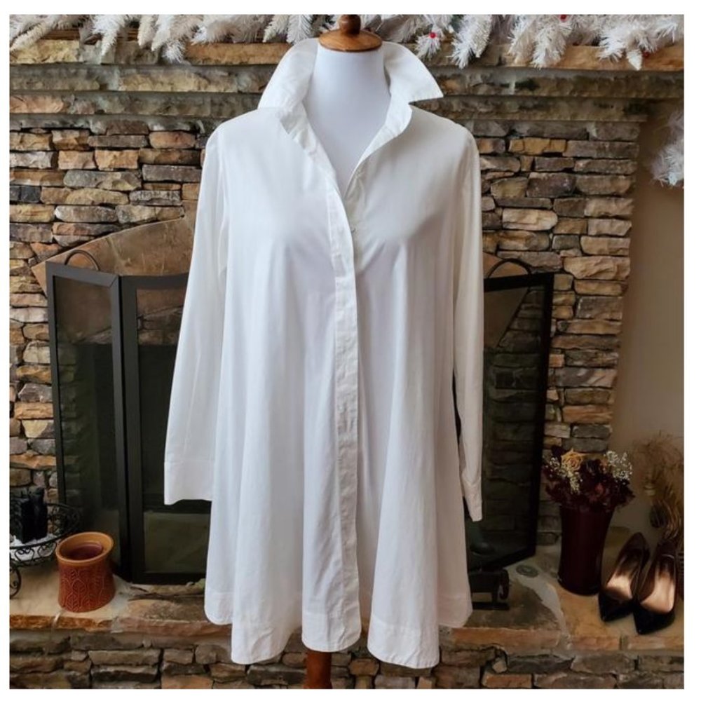 Button Down Tunic - Long White Oxford Shirt - Medium - with back zip detail